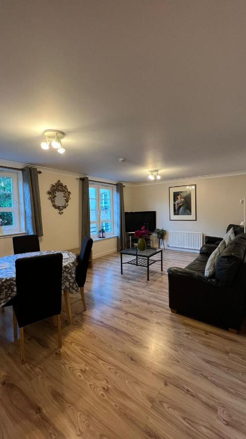 Edinburgh City Centre - Powderhall Modern Spacious 2 Bedroom Apartment With Free Parking Exterior photo
